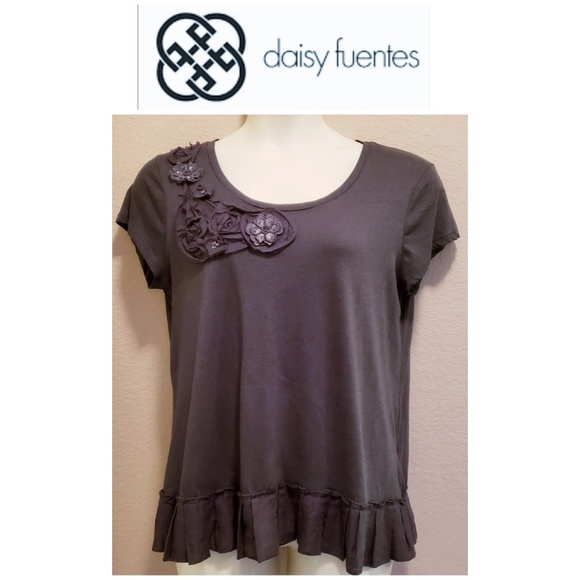 Daisy Fuentes Floral Applique Top - Picture 1 of 7
